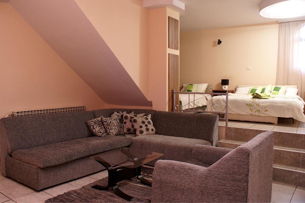 B&B Bebinac Leskovac  Ngoại thất bức ảnh