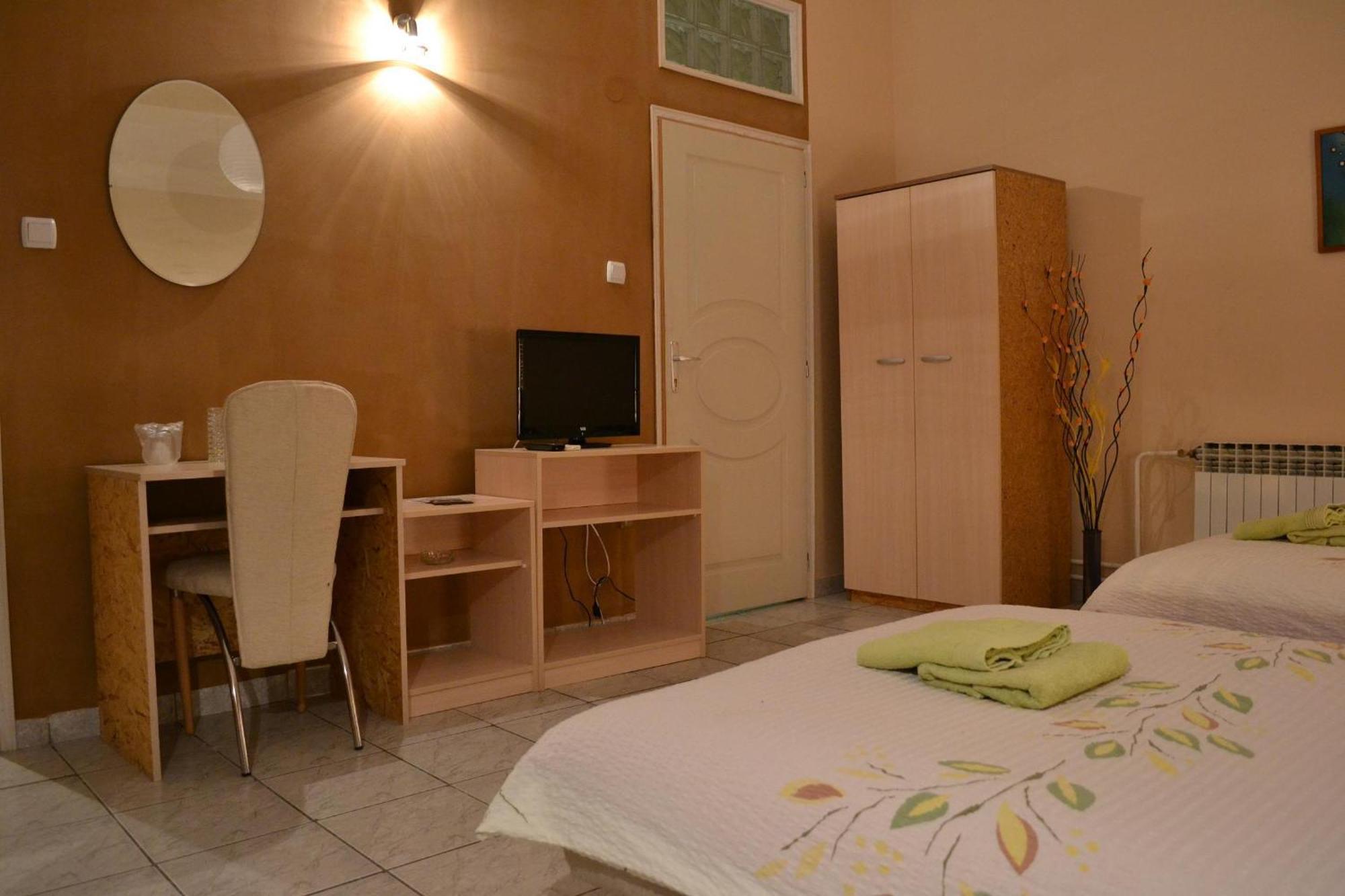 B&B Bebinac Leskovac  Ngoại thất bức ảnh